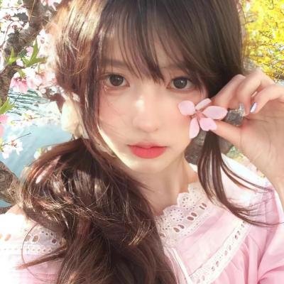桃花映江山